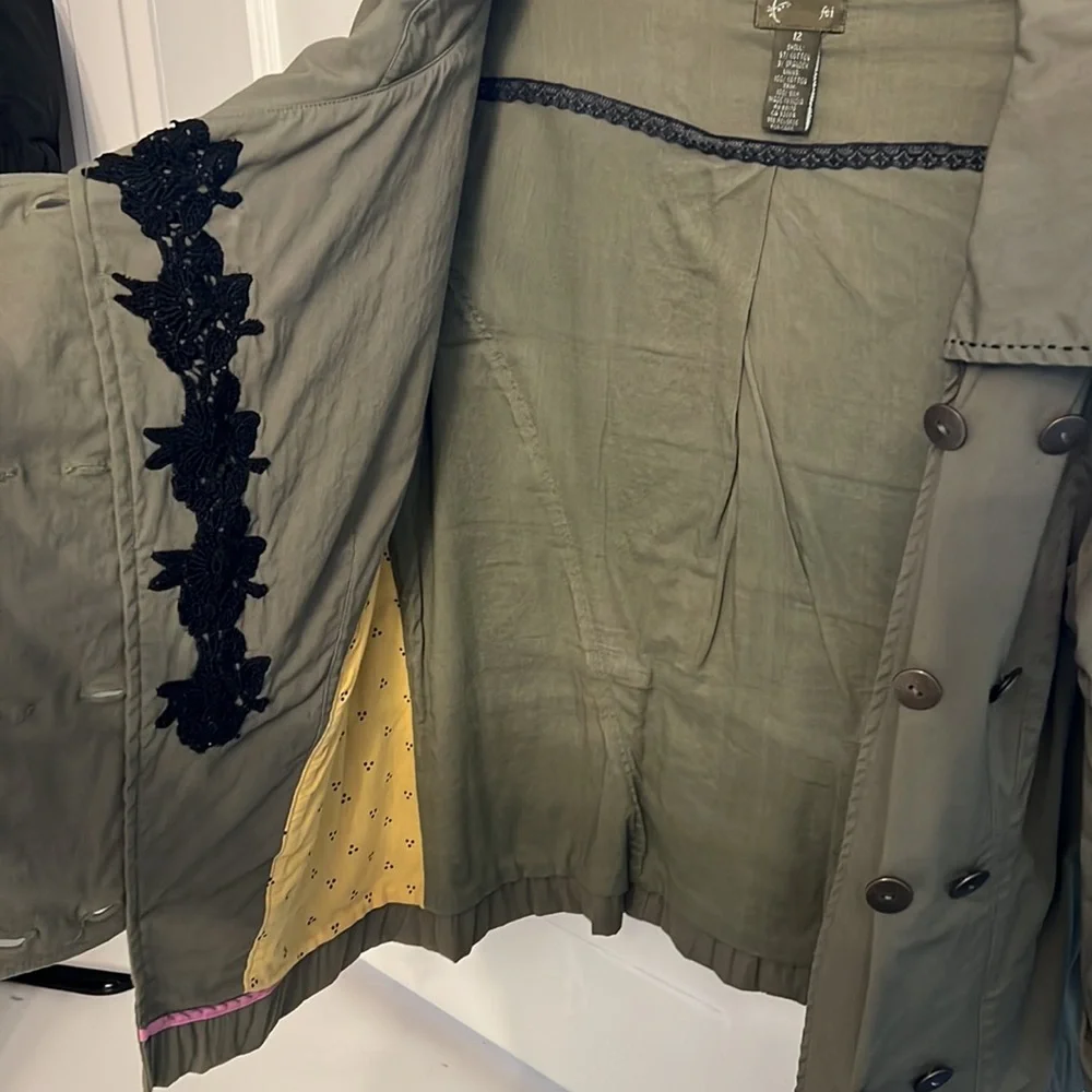 GUC Fei Anthropologie army green jacket. 12 - Picture 8 of 9